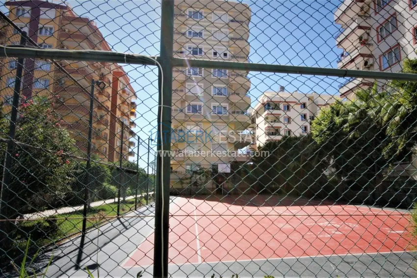 A newly renovated apartment by the sea in Mahmutlar 5 