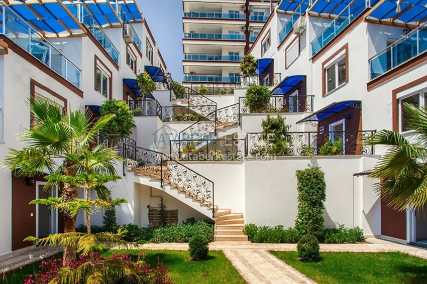 Five bedroom duplex in Oba with splendid views in the elite complex 8 