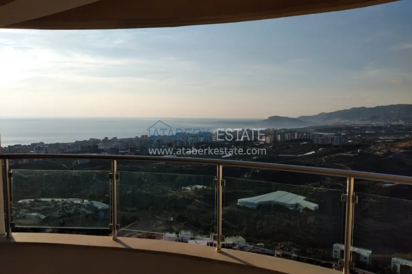 Purchase Furnished duplex flat in elite complex in Mahmutlar 5 