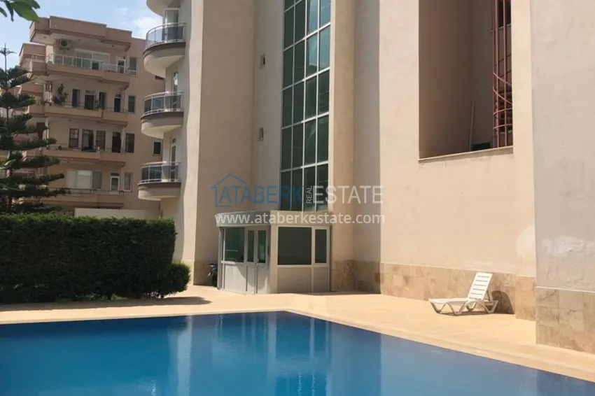 Flat in Mahmutlar on the main street by the sea  6 