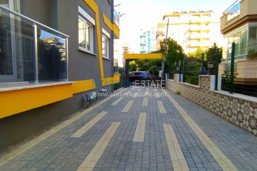 Furnished flat in Mahmutlar in a new complex by the sea 7 