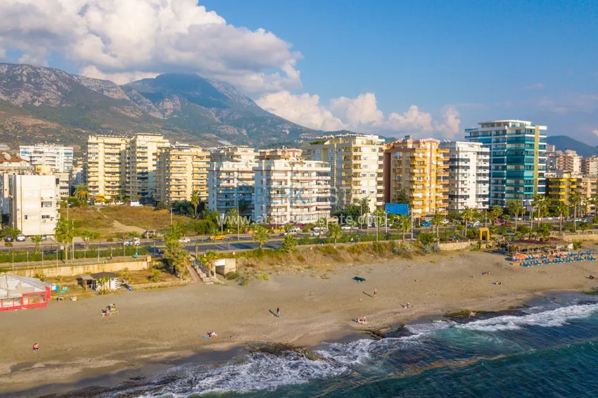 Furnished flat on the first coast line in Mahmutlar  7 