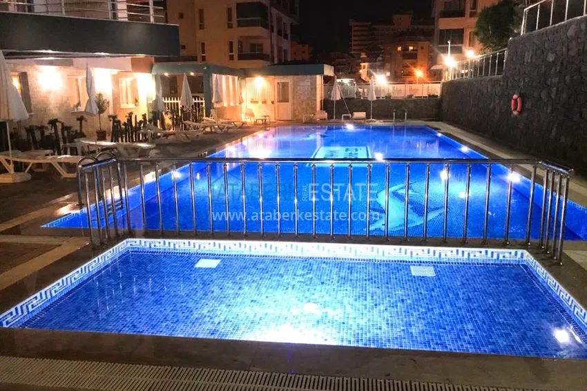 Penthouse with a modern interior in a comfortable complex in Tosmur  9 