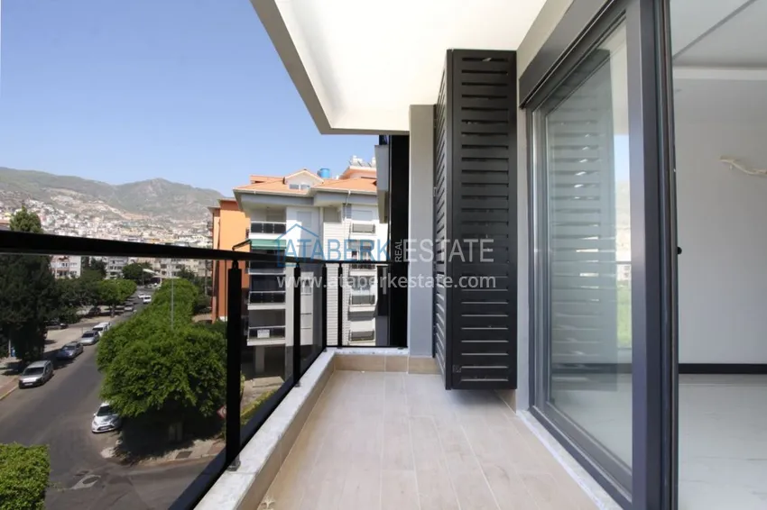 Purchase  One-bedroom apartments in a cite in the centre of Alanya 6 