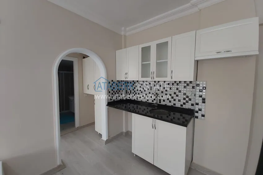 Purchase  One bedroom furnished flat in the centre of Mahmutlar 5 