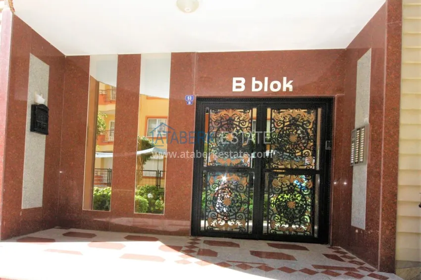 A newly renovated apartment by the sea in Mahmutlar 6 