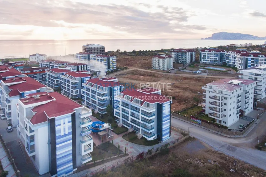 Flat in a residential complex by the sea in Kestel  6 