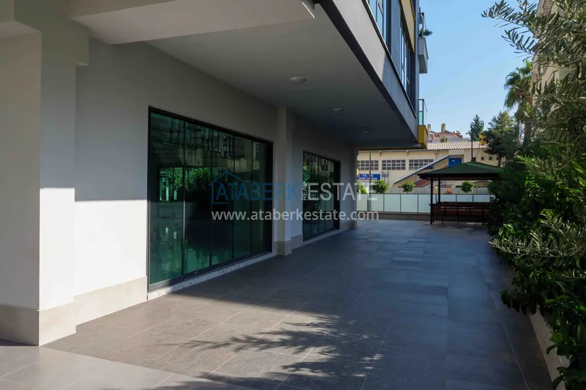 Two-bedroom furnished apartment in a modern complex  6 