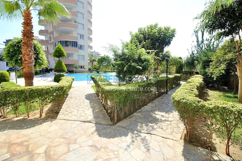 Furnished apartment with mountain and sea views in Mahmutlar 7 