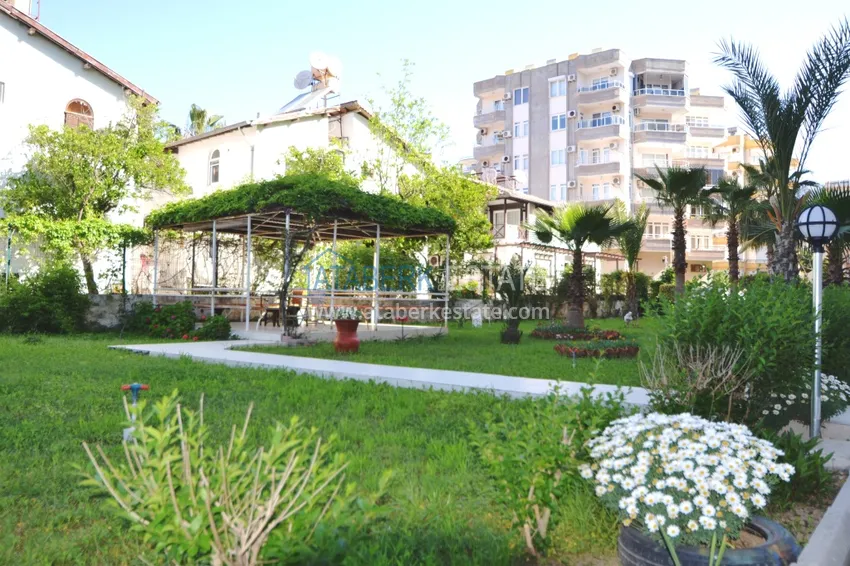 Furnished flat with a glazed balcony in Mahnutlar overlooking sea 11 