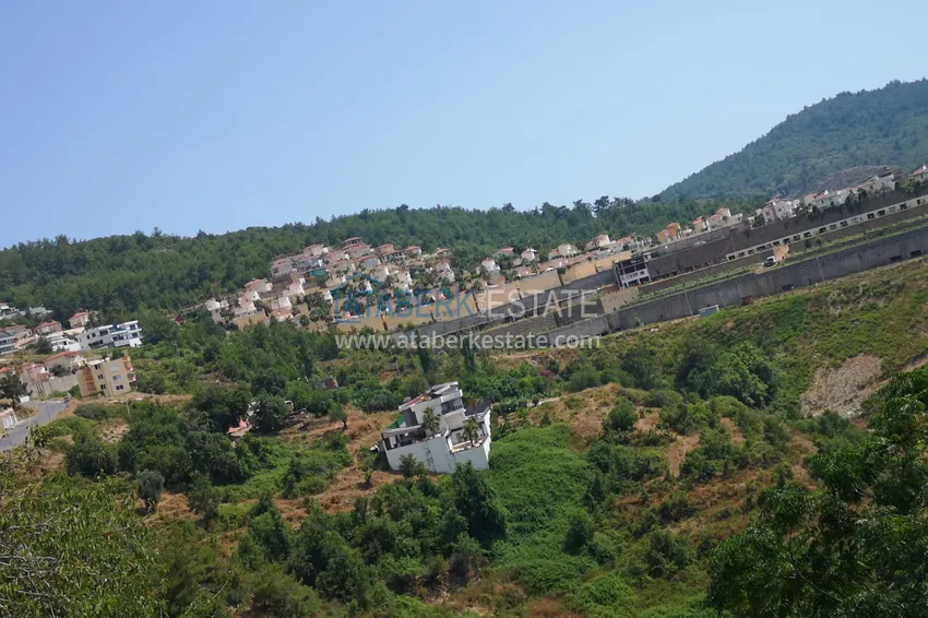 Land in Kargicak with permission to build 6 