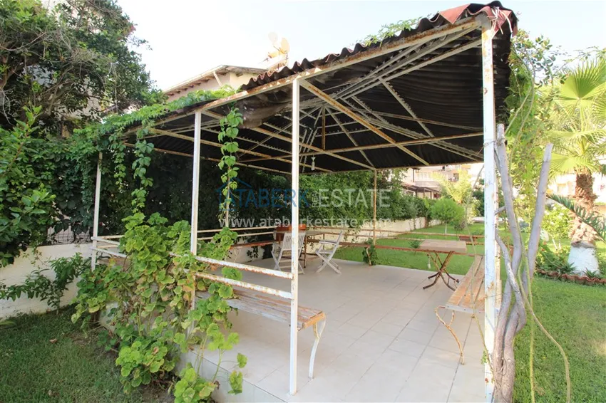 Furnished flat with a glazed balcony in Mahnutlar overlooking sea 12 