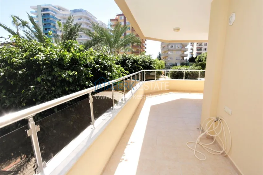 Purchase A newly renovated apartment by the sea in Mahmutlar 7 