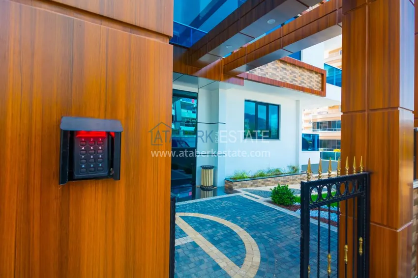 Furnished penthouse in elite complex in Mahmutlar 6 