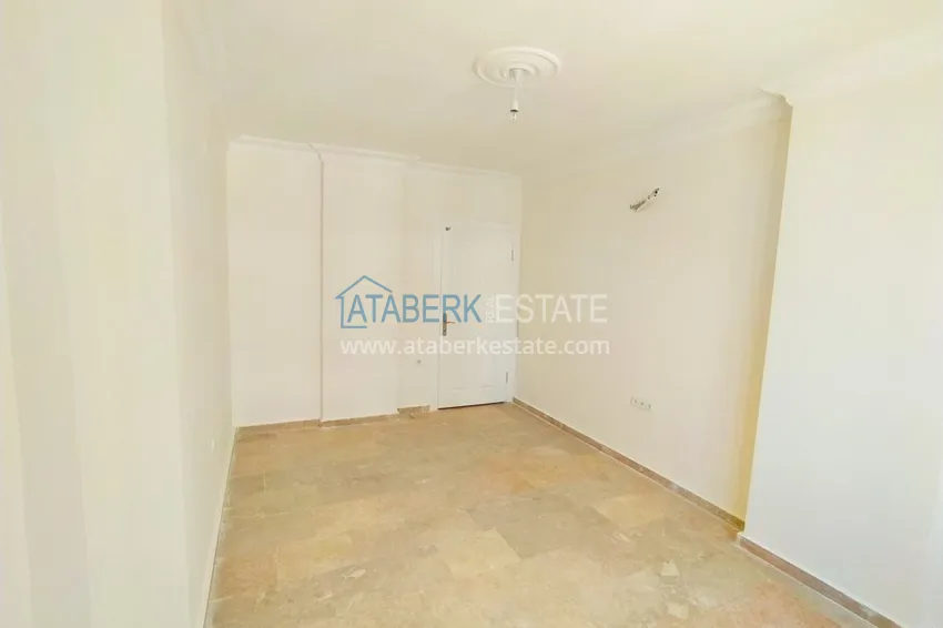 Purchase Two-bedroom apartment with a sea view in Mahmutlar 7 