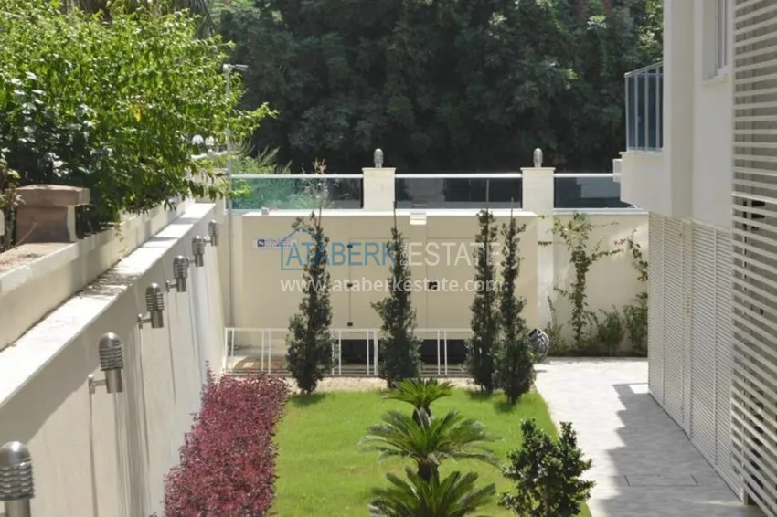 Furnished flat in Mahmutlar in a luxury complex  14 