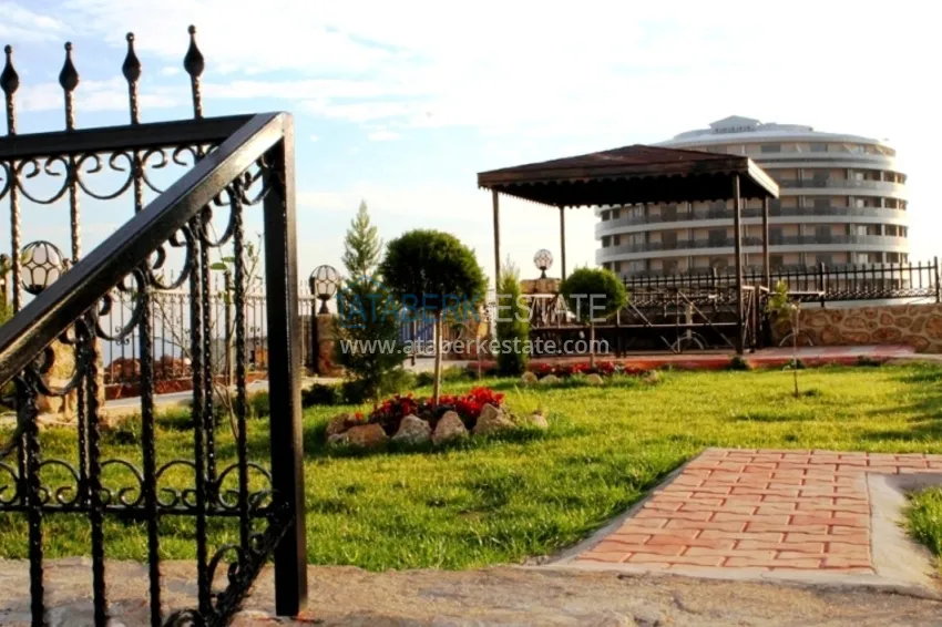 Furnished flat on two levels with a sea view in Kestel 14 