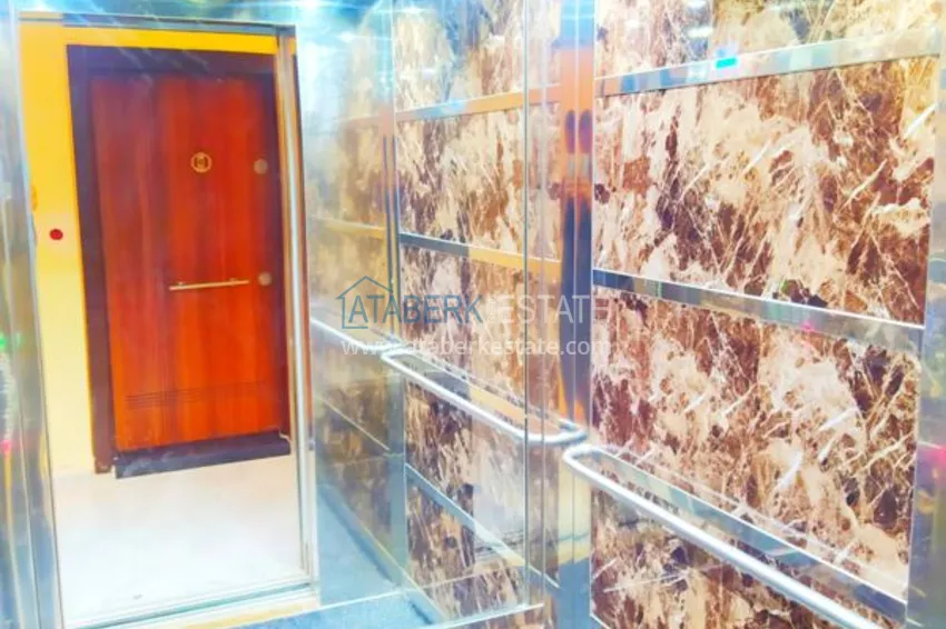 Furnished flat with a separate kitchen and sea views in Mahmutlar 9 