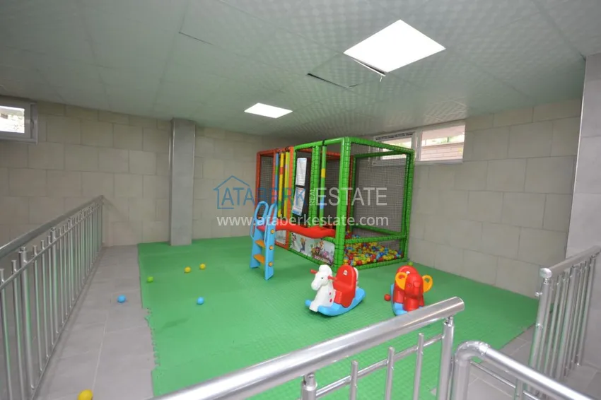 Furnished flat in Mahmutlar in a new complex by the sea 12 