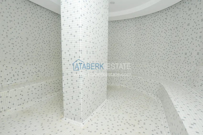 Penthouse with a modern interior in a comfortable complex in Tosmur  13 