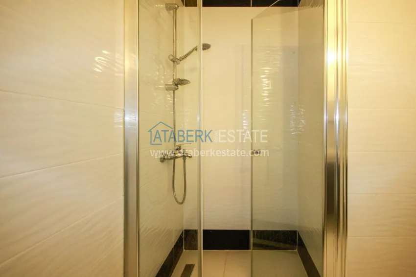 Purchase  Furnished flat in Mahmutlar in a luxury complex  11 
