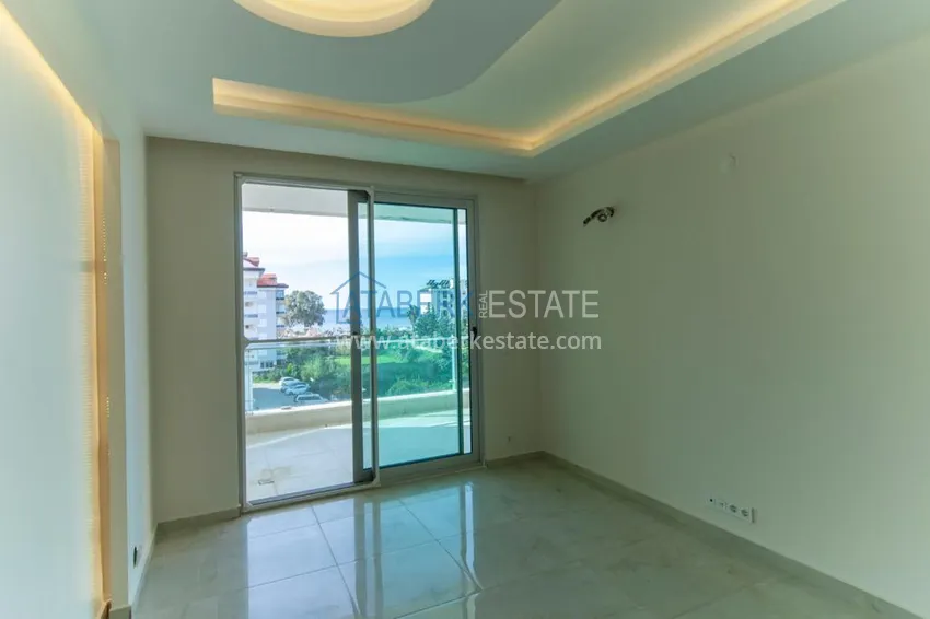 Purchase  One bedroom flat in Kestel with a sea view  9 