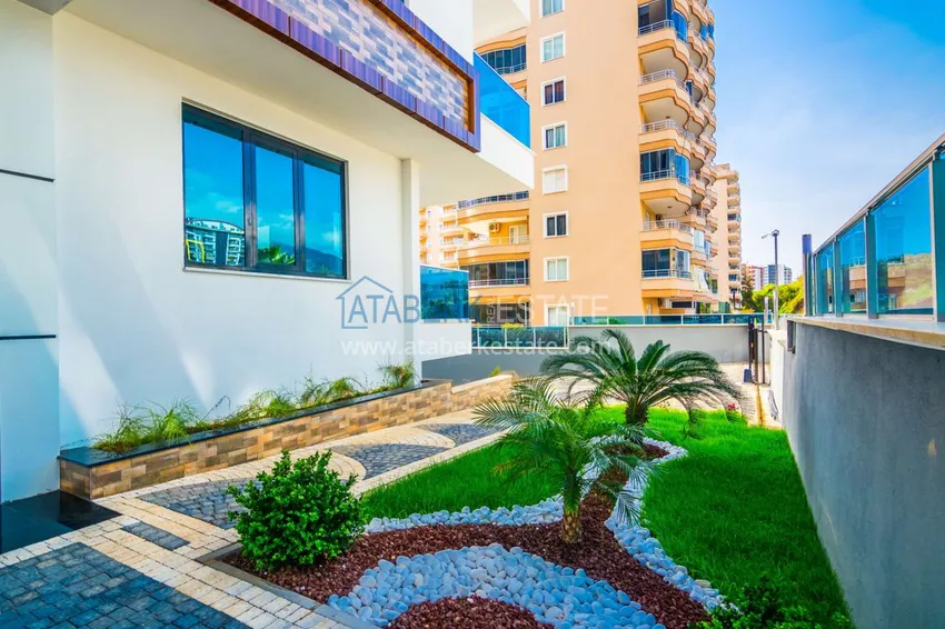 Furnished penthouse in elite complex in Mahmutlar 8 