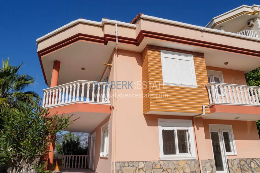 Three storey villa in Kargicak with a swimming pool and panoramic views 8 