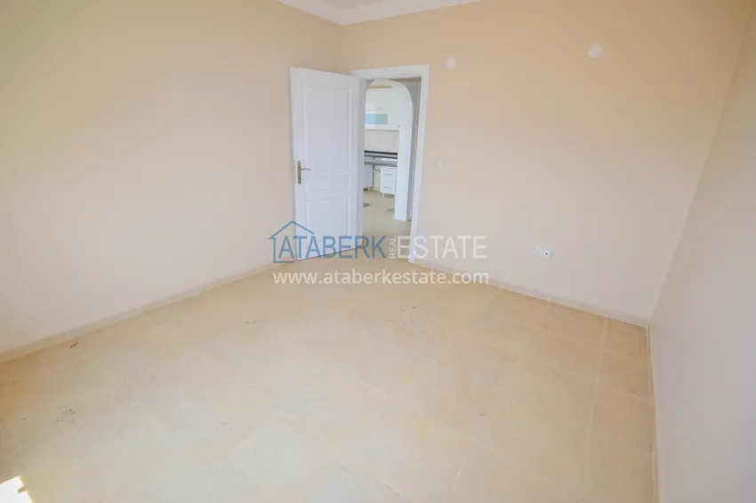 Purchase  Flat in Mahmutlar on the main street by the sea  17 