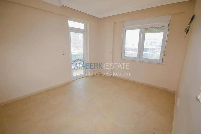 Purchase  Flat in Mahmutlar on the main street by the sea  18 