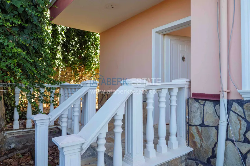 Purchase  Three storey villa in Kargicak with a swimming pool and panoramic views 3 