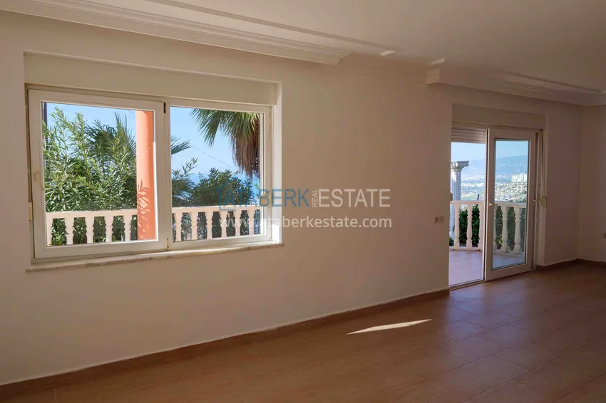 Purchase  Three storey villa in Kargicak with a swimming pool and panoramic views 12 