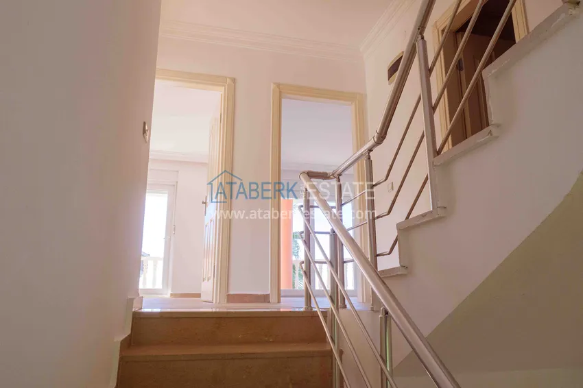 Purchase  Three storey villa in Kargicak with a swimming pool and panoramic views 16 