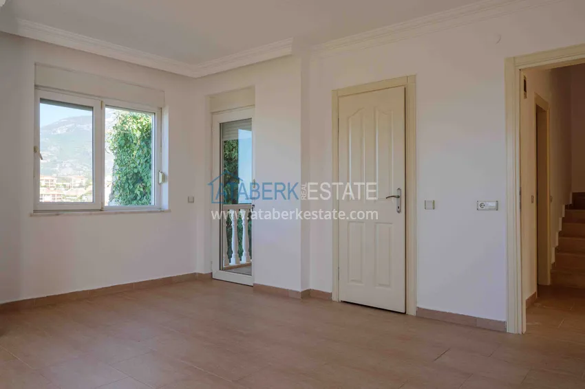 Purchase  Three storey villa in Kargicak with a swimming pool and panoramic views 21 