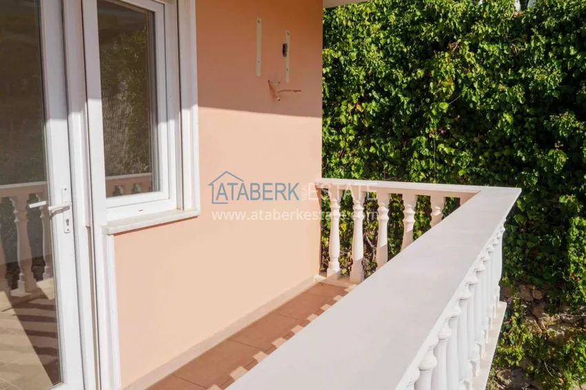 Purchase  Three storey villa in Kargicak with a swimming pool and panoramic views 43 