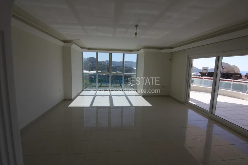 Purchase   Penthouse with sea and mountain views with a sauna in Mahmutlar  19 