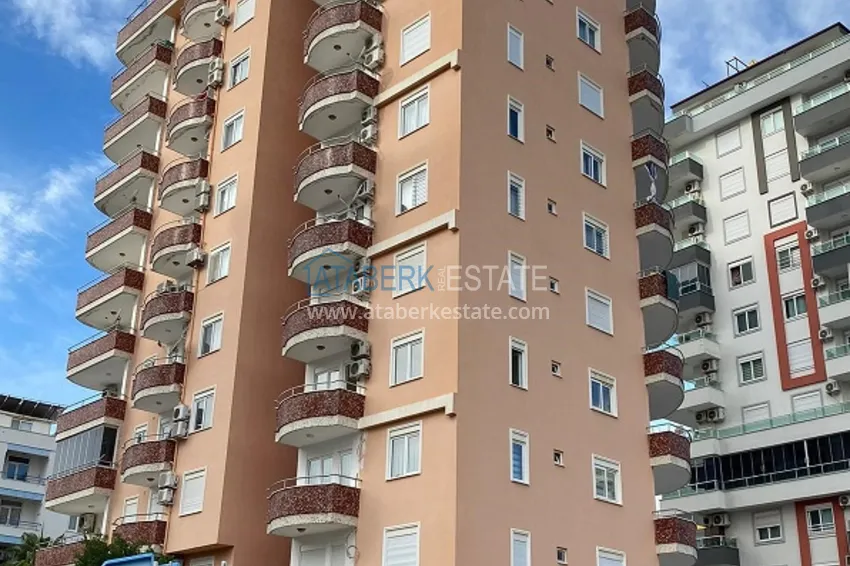 Newly refurbished flat in Mahmutlar 11 