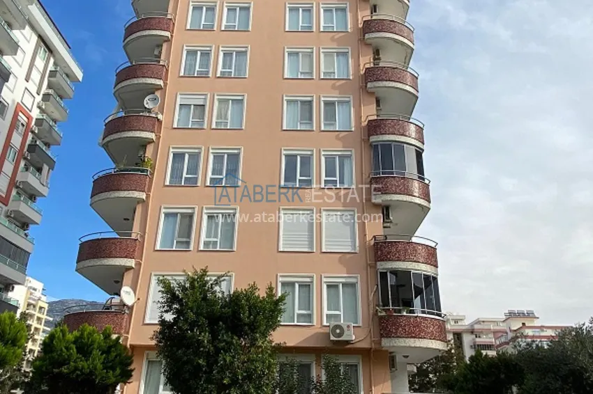 Newly refurbished flat in Mahmutlar 12 