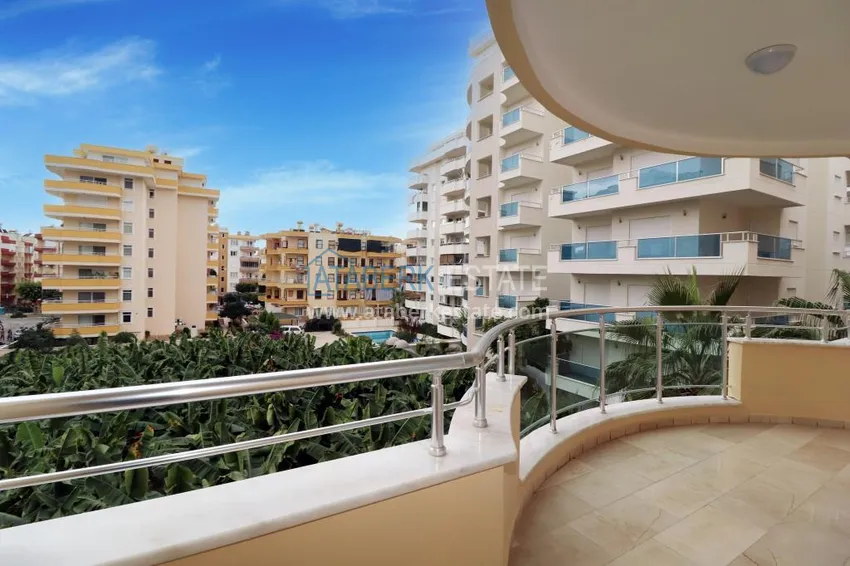 Purchase  Flat with a modern design in the complex by the sea in Mahmutlar  10 