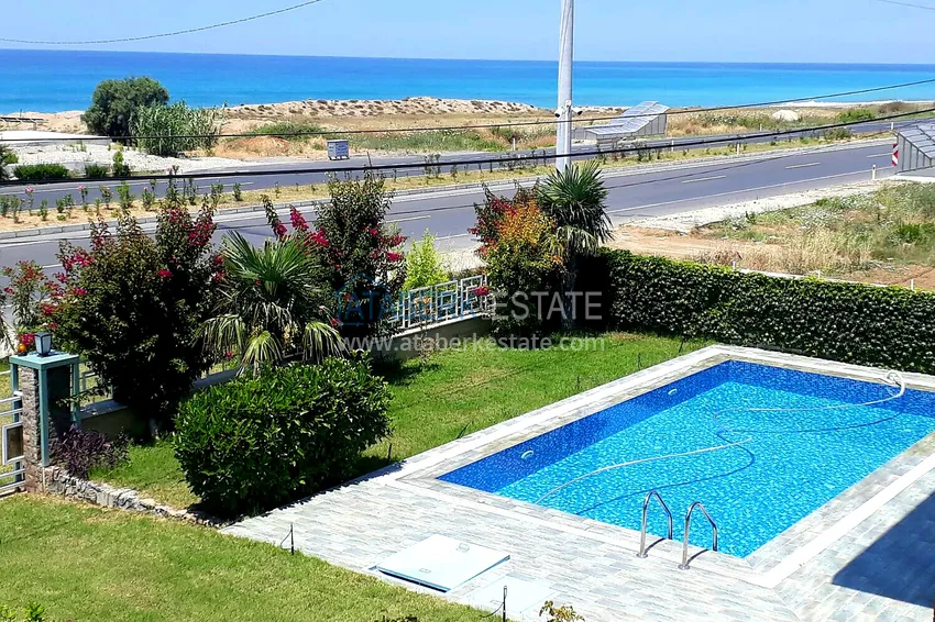 Villas in Demirtas on the first coastline 8 