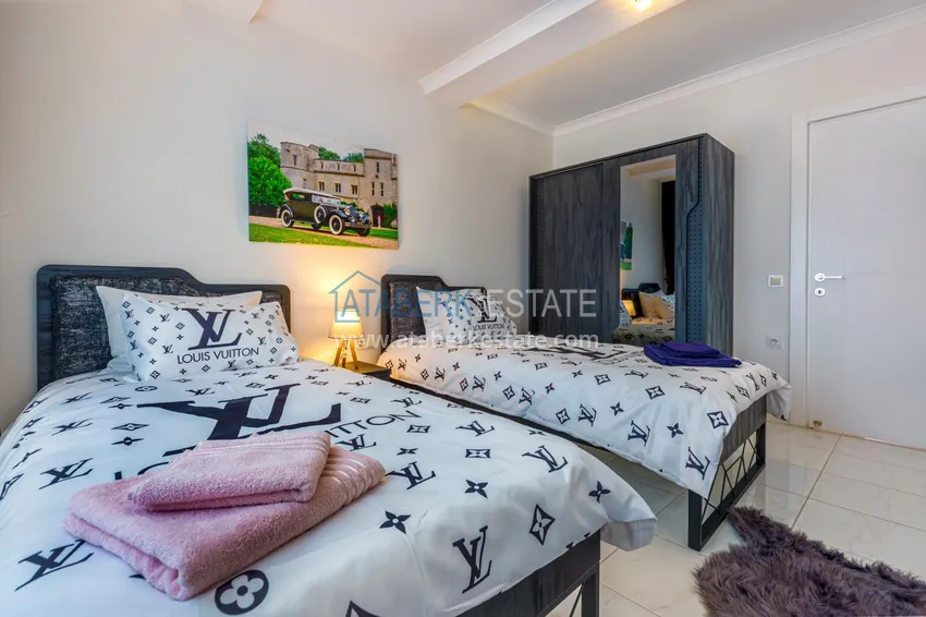 Purchase  Furnished apartment in Mahmutlar, 3 bedrooms in a comfortable complex 13 