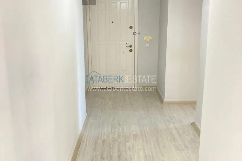 Purchase  Three-room apartment in Oba with a glazed balcony and a sea view 1 