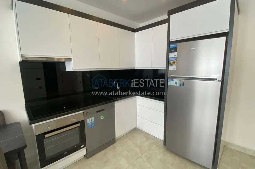Purchase  Apartment for rent in the center of Alanya, Cleopatra beach area B27 7 