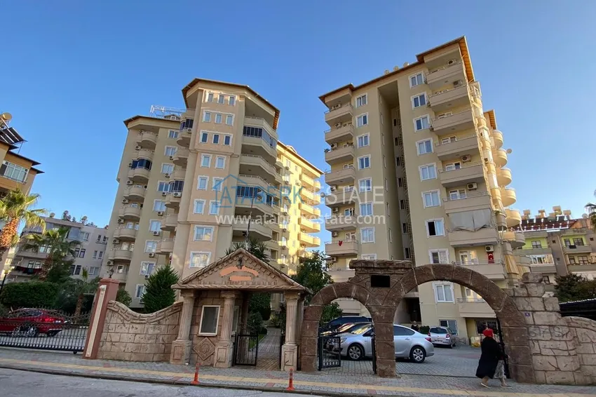 Furnished apartment in the center of Alanya in a comfortable complex 1 