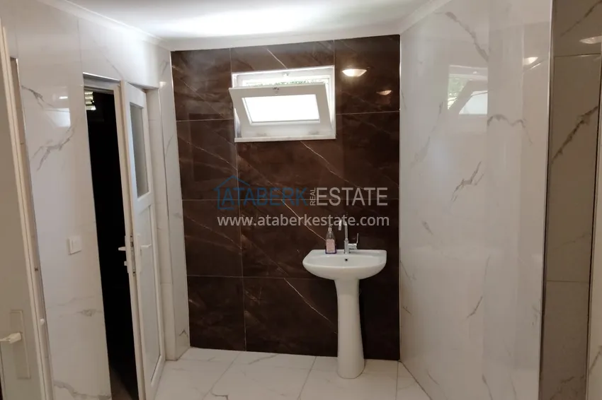 Furnished apartment in the center of Alanya in a comfortable complex 17 