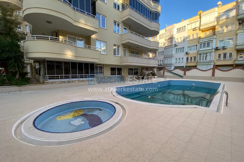 Furnished apartment in the center of Alanya in a comfortable complex 5 