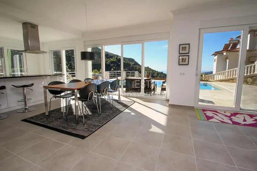 Purchase  Detached villa in Alanya with furniture and stunning panoramic views 2 