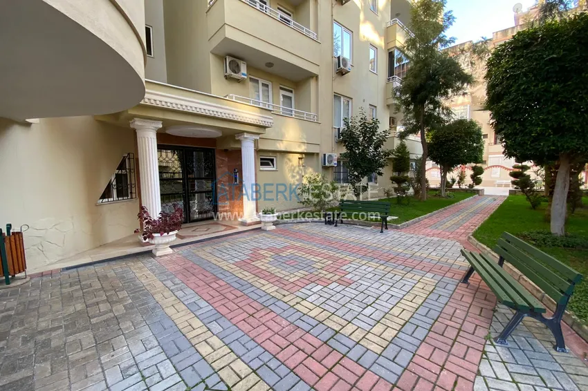 Furnished apartment in the center of Alanya in a comfortable complex 7 