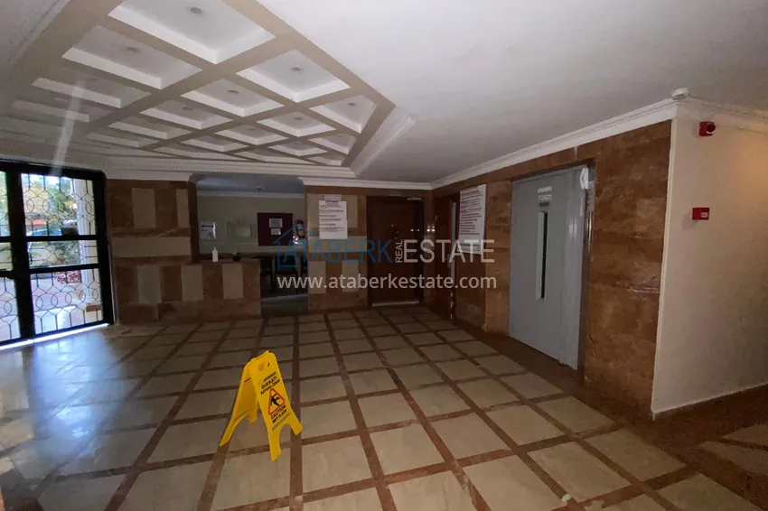 Furnished apartment in the center of Alanya in a comfortable complex 10 