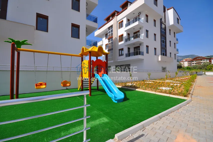 Commercial real estate in Alanya, Oba district 9 